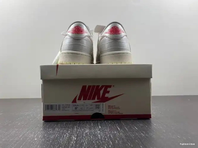 HYPE Jordan OG Low DM7866-601 Travis Scott x 1 Air 0421